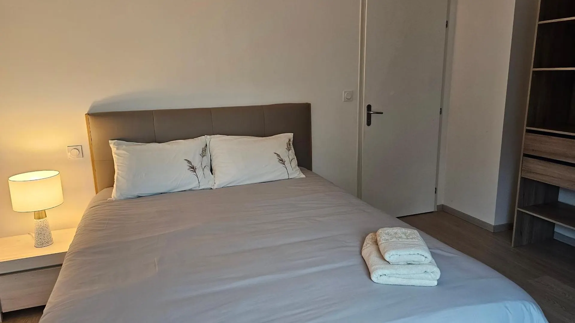 Maison Acces Pmr Personne A Mobilite Reduite Sur Ploemeur Proche Lorient France